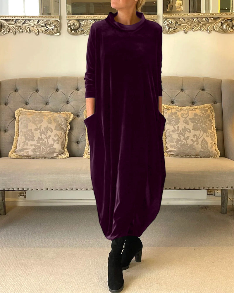 Charm Velvet dress with pockets and collar