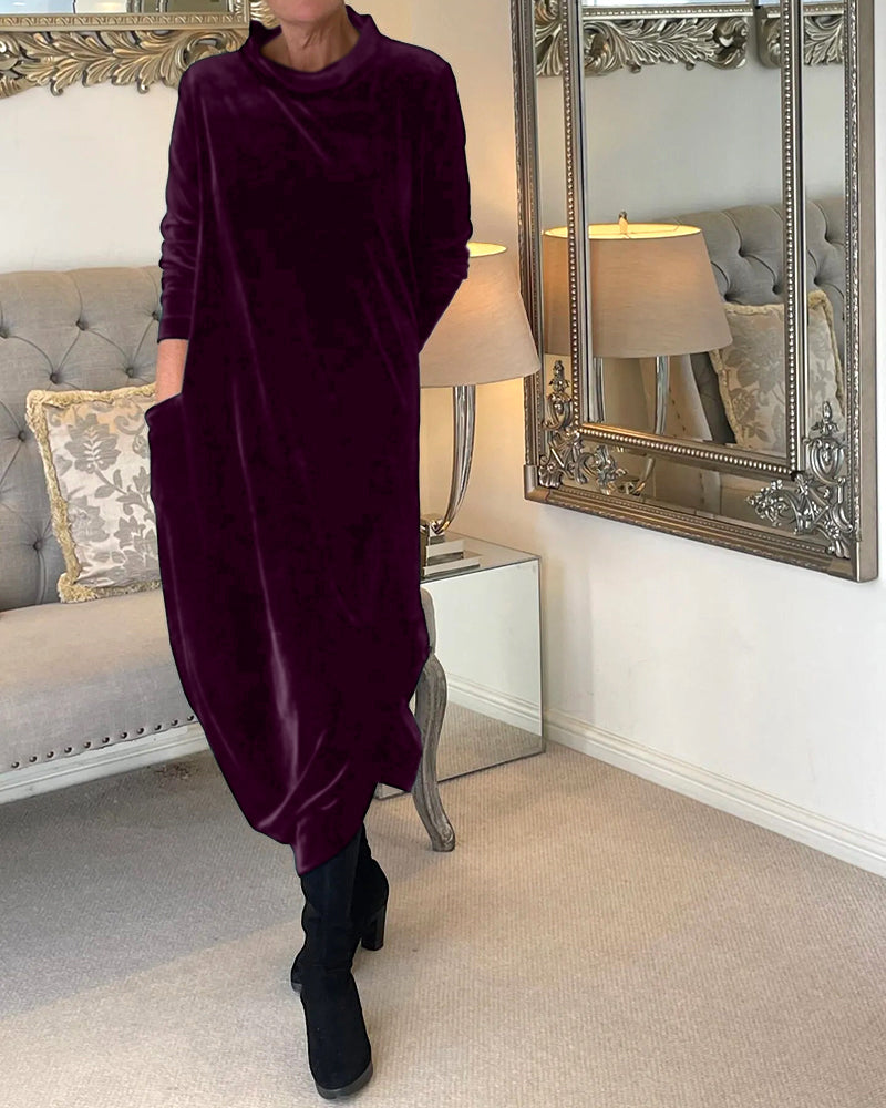 Charm Velvet dress with pockets and collar