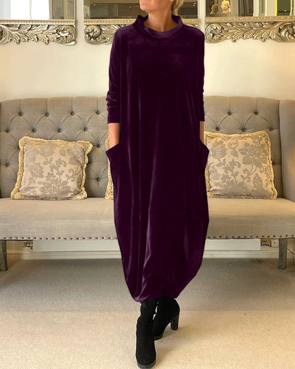 Charm Velvet dress with pockets and collar