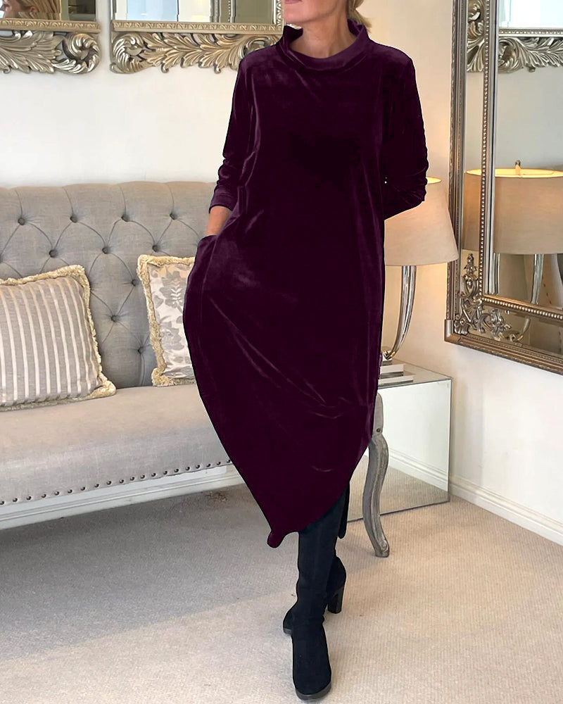 Charm Velvet dress with pockets and collar