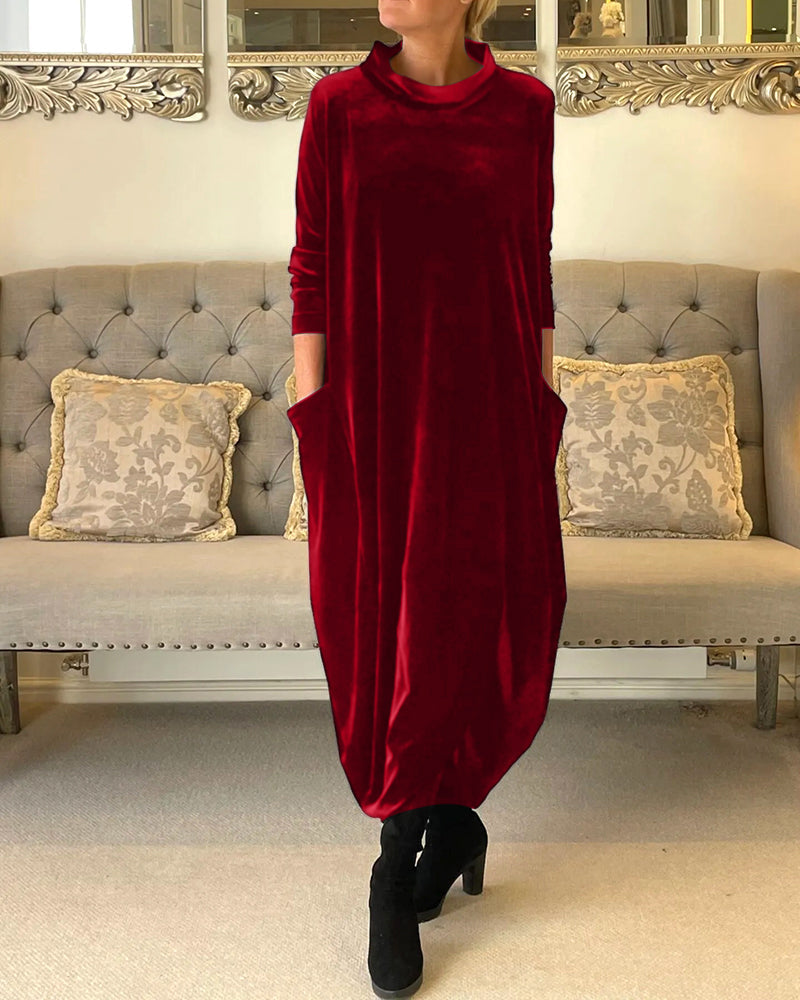 Charm Velvet dress with pockets and collar