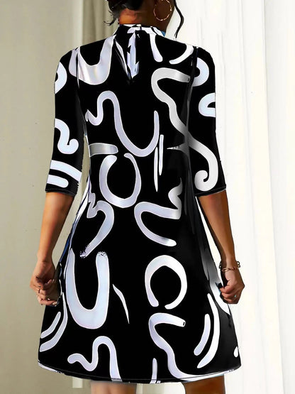Holly | Knee-Length Dress
