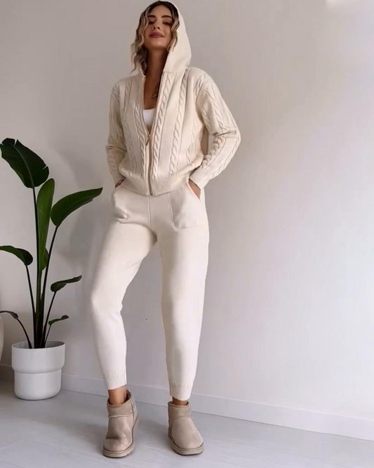 Tweedelige Damespak Nu voor maar €49,95