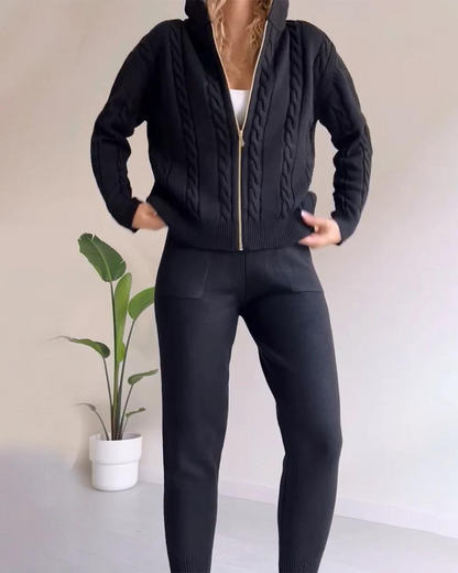 Tweedelige Damespak Nu voor maar €49,95